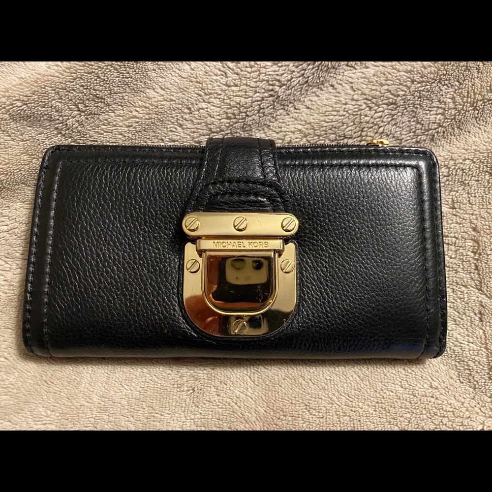 Michael Kors wallet